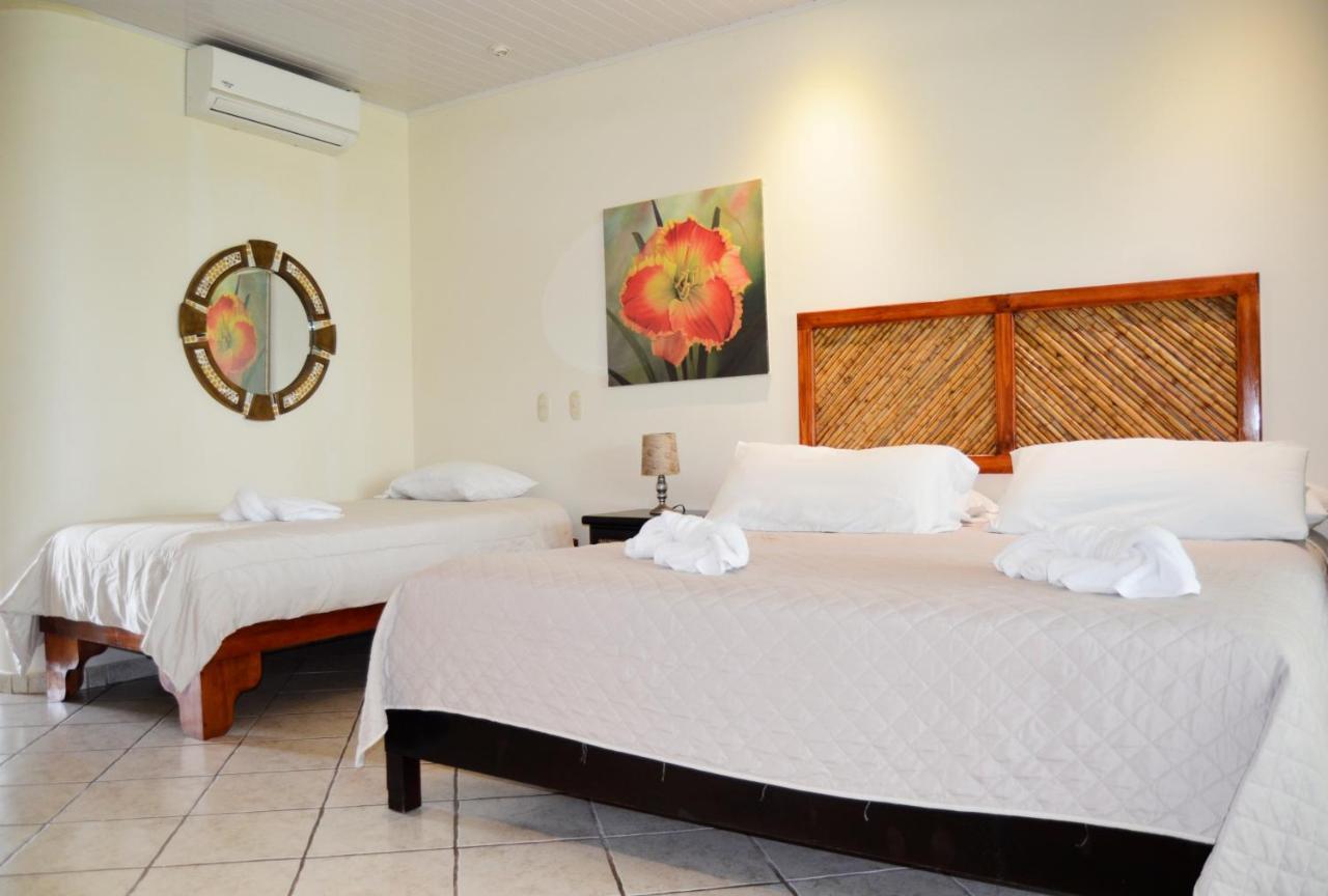 Cocomar Beachfront Hotel Parrita Ngoại thất bức ảnh